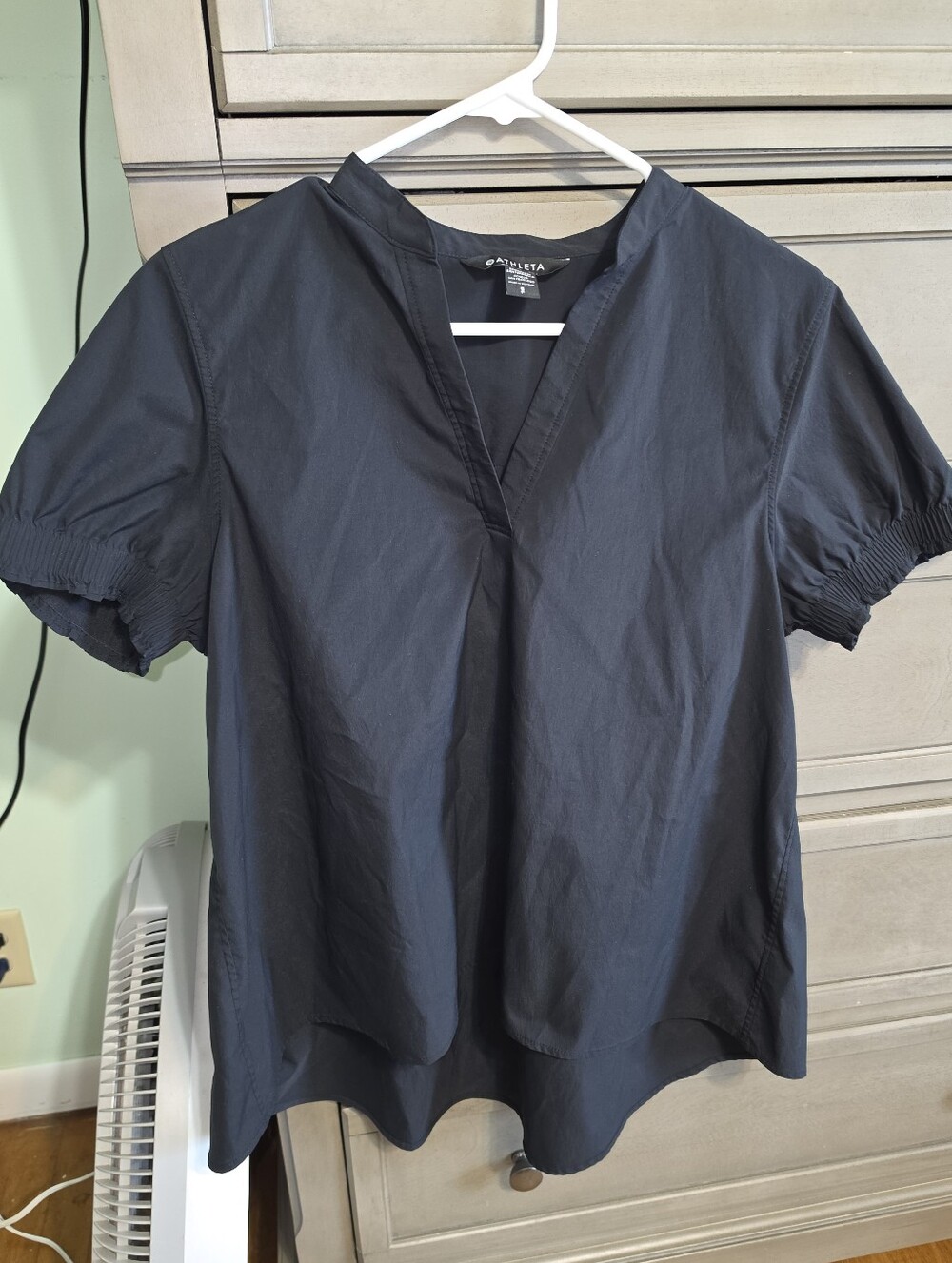Athleta Black V-Neck Short Sleeve Top